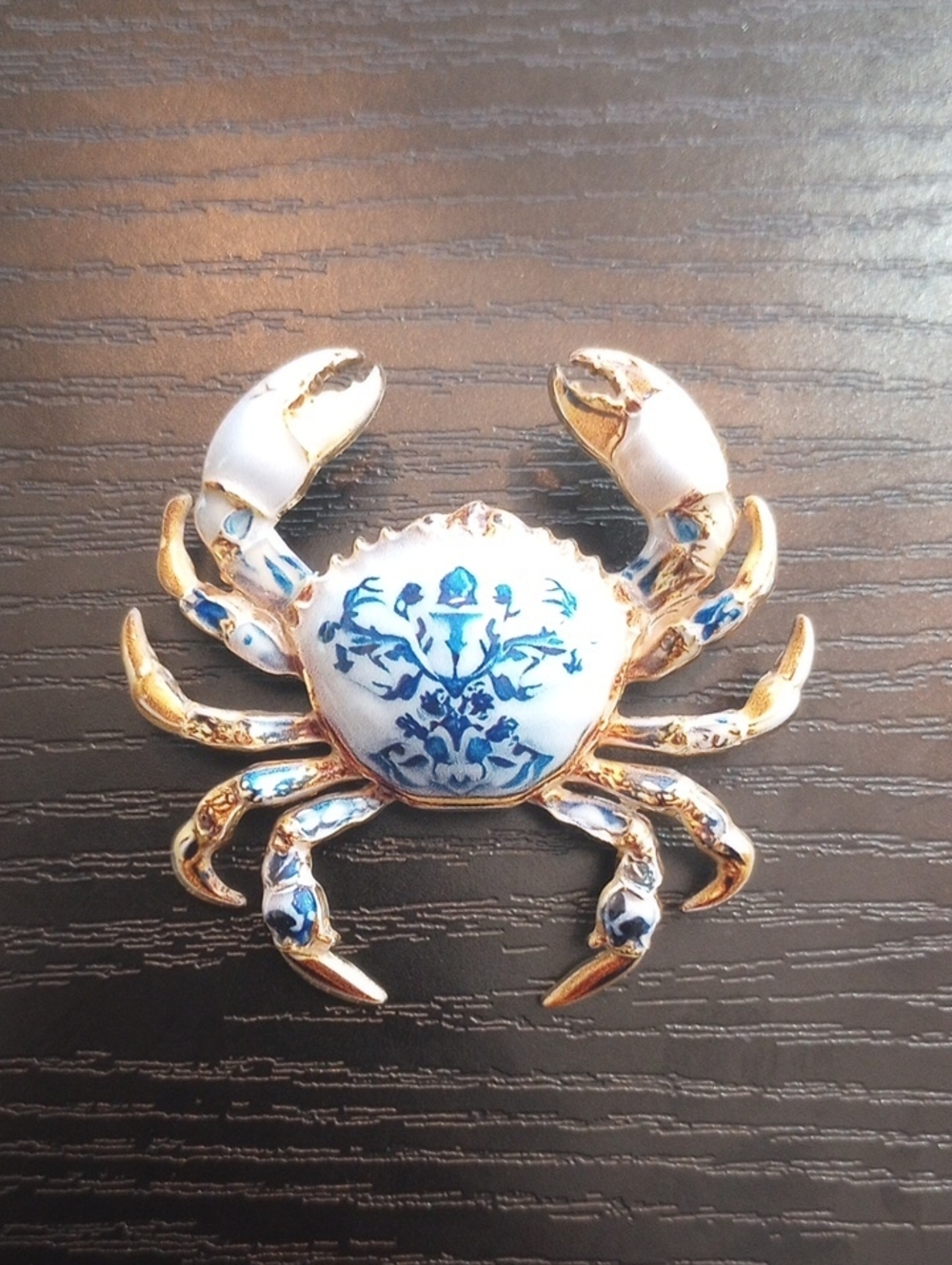 Delft Blue White and Golden Crab Brooch Pin